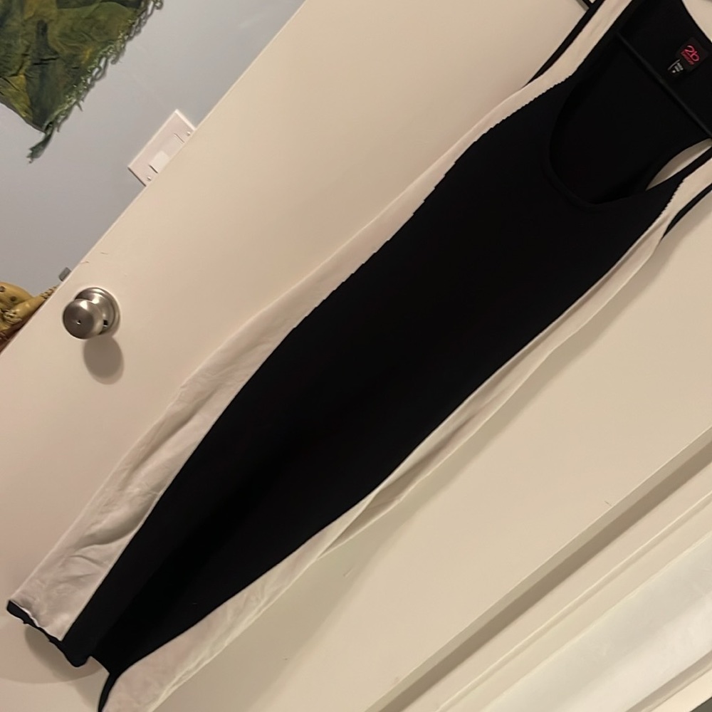 Gently used midi contour dress medium 2b Bebe